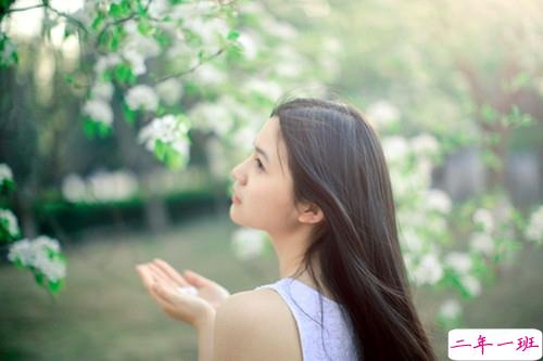 00后女生喜欢的在微博上很火的文艺说说 微博上很火的小清新说说1